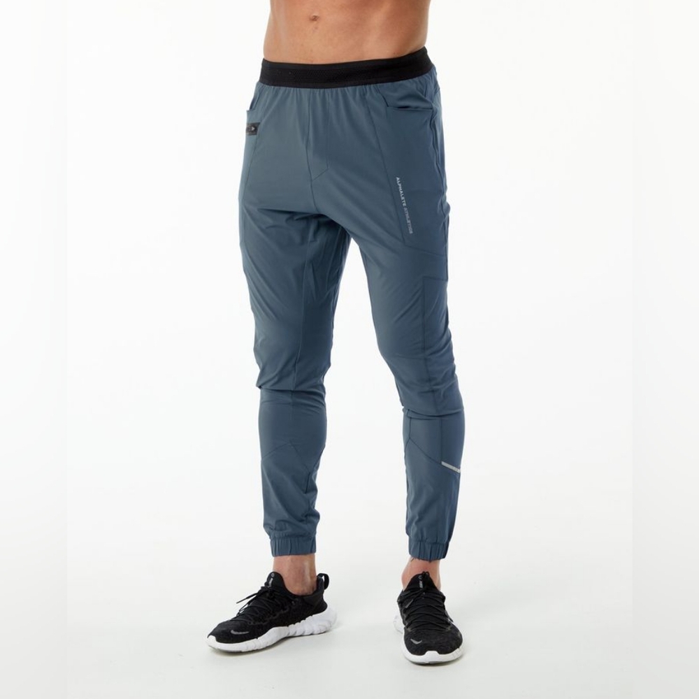 Alphalete Men's Infinity Studio Jogger